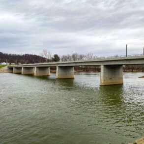 Bridge over Muskingum River between Duncan Falls and Philo