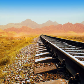 Transcontinental railroad and mountains